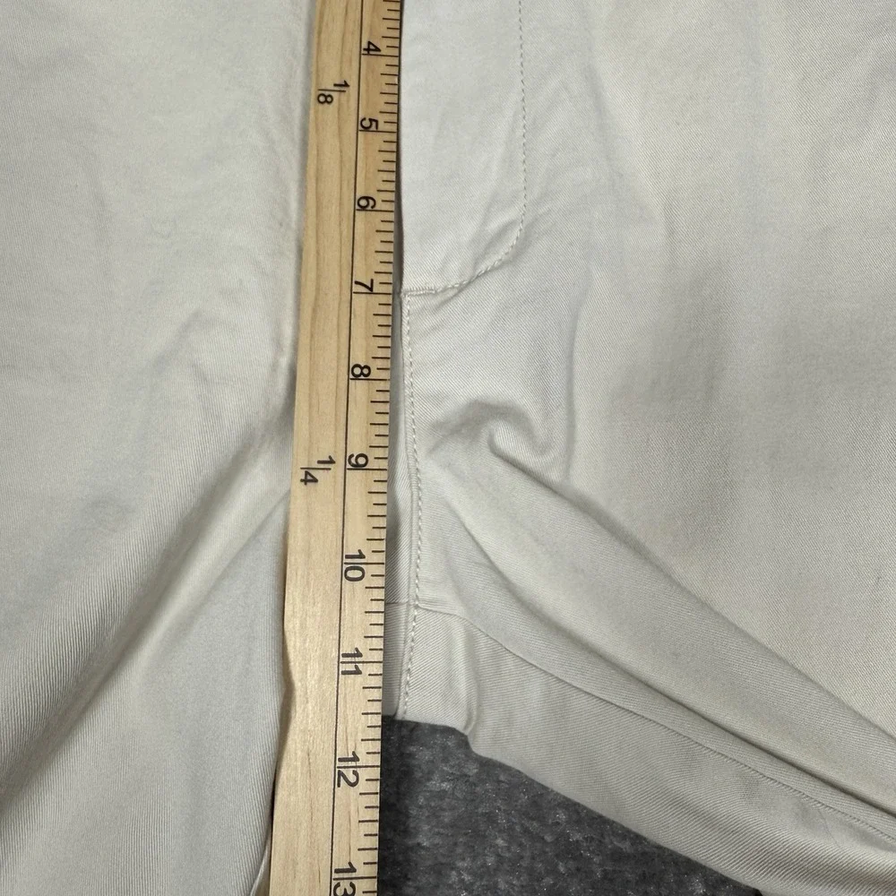 Old Navy Chino Shorts Men's 29 Beige Slim Built In‎ Flex Preppy Casual Golf